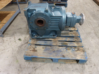 Sew-Eurodrive KA127R77AM182-KS Gear Reducer 704.00 Ratio 68400 Torque NOP