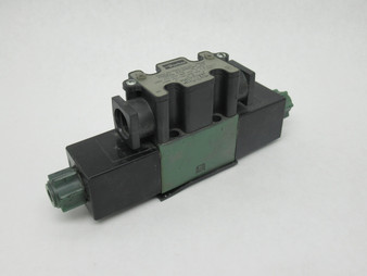 Parker D1VW8C4J-70 Directional Control Valve 24VDC .49A SWAPPED COIL USED