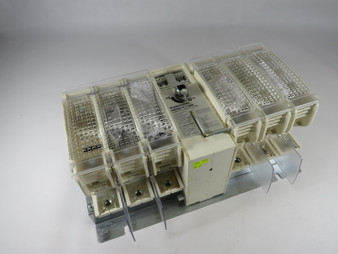 Socomec 2700DIV3 224430 Disconnect Assembly 6x200A 600V 50/60Hz SHELF WEAR USED