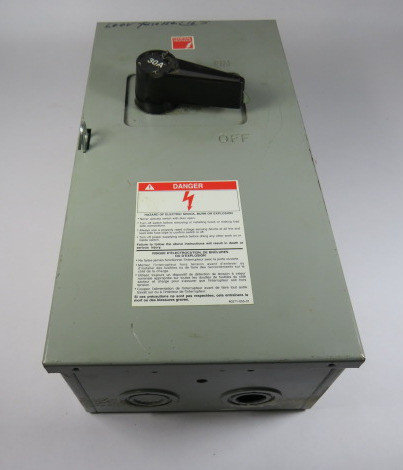 Federal Pioneer 5336 Non-Fusible Disconnect Switch 30A 600VAC 250VDC 3Pole USED