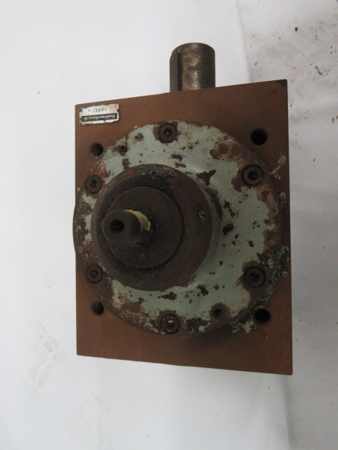 Tandler Bevel Gearbox Gear Reducer 6:1 Ratio .7845"In 2.1700"Out  USED