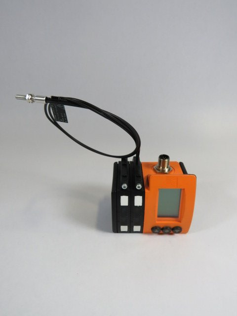 IFM Electronic OOF-FPKG-M12/KL4 Fiber-Optic Amplifier 200mA 12-36VDC  USED