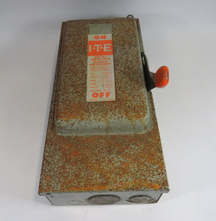 ITE FK362 Fusible Disconnect Switch w/Rusted Top 60A 600VAC 50HP 3P  USED