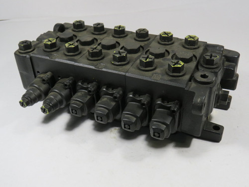 Parker P70CP-06-SE29-005B Mobile Directional Control Valve  NOP