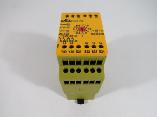 Pilz PNOZ-XV2-3/24VDC 774502 Safety Relay 4.5W USED