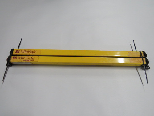STI MS4324B Light Curtain Transmitter & Receiver 1-30' Range USED