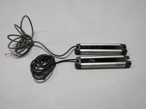 Allen-Bradley 45AS Light Curtain Emitter & Receiver BROKEN MOUNT USED