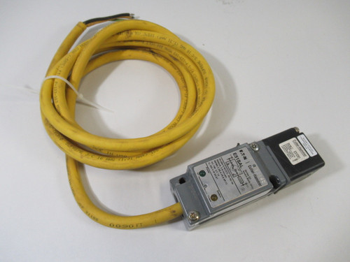Eaton Cutler-Hammer E51ALS1 Limit Switch 20-264V 50/60Hz 500mA 3A USED
