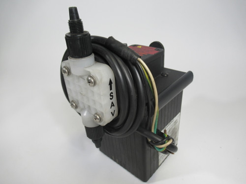 Blue-White C15N402X026V00 Diaphragm Chemical Feed Pump MISSING COVER USED