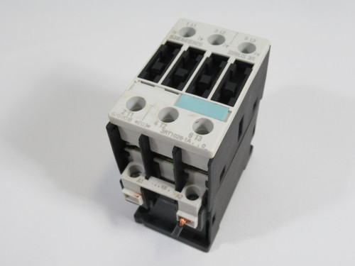 Siemens 3RT1026-1AK60 Motor Switching Contactor 110/120V 50/60Hz USED