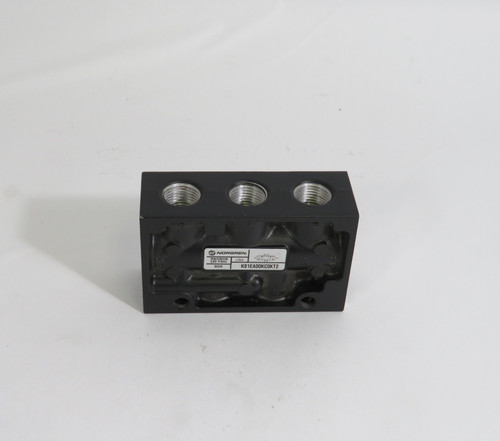 Norgren K81EA00KC0KT2 Pneumatic Valve Base 3/8"NPT 150PSI *Cosmetic Damage* USED