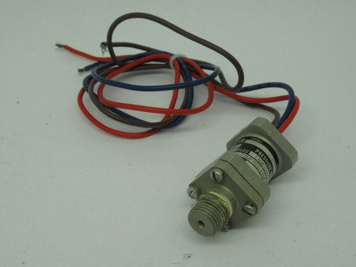 ITT Neo-Dyn 1051C2-149 Mini Pressure Switch 125/250VAC 7A 3000 PSIG USED