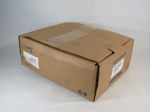 Yaskawa SGD7S-8R4DM0B000F50 Servo Drive 2.0kW 3Ph 0-480V 8.4A BOX DAMAGE NEW