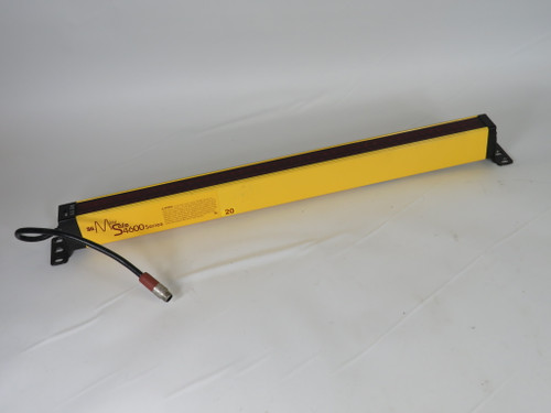 STI MS46SR-20-520-Q1-R-NC-FP Light Curtain Receiver 24VDC 0.-9m Range USED