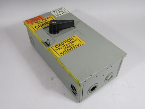 Federal Pioneer 1332SN Ser W94 Disconnect Switch 30A 240VAC 3P SHELF WEAR USED