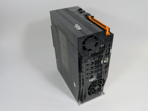 Omron R88D-1SN10F-ECT AC Servo Drive Out:1kW 3Ph 0-480VAC 4.1A 0-500Hz USED