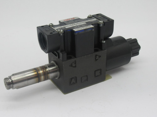 Nachi SS-G01-C7Y-R-C115-E30 Directional Control Valve MISSING COIL USED