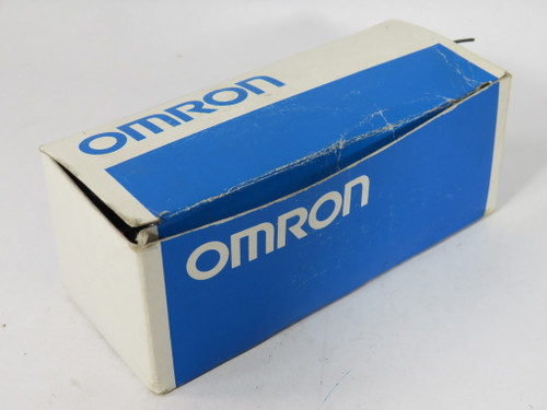 Omron E3HT-1E2-2M Photoelectric Switch Set 12-24VDC 1m Range 2m *DMG BOX* NEW