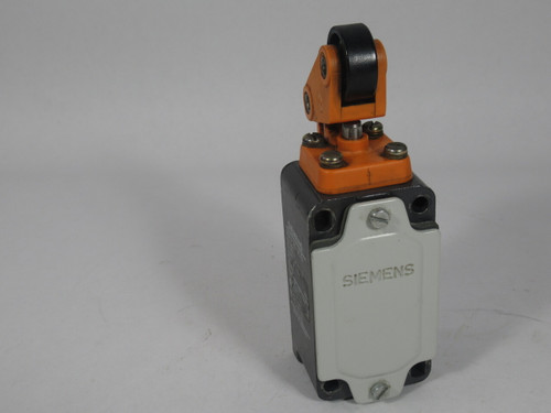Siemens 3SE3120-0C Limit Switch w/Type E Roller 500V AC-12 10A *COS WEAR* USED
