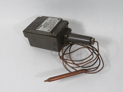 Barksdale MT1H-H251 Remote Mount Temperature Switch 50-250°F 10-121°C USED