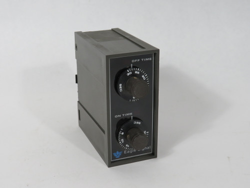 Eagle Signal DA1313A3 Electronic Repeat Cycle Timer 120V 10A 8-Blade USED