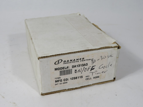 Eagle Signal DA1313A3 Electronic Repeat Cycle Timer 120V 10A SHELF WEAR NEW