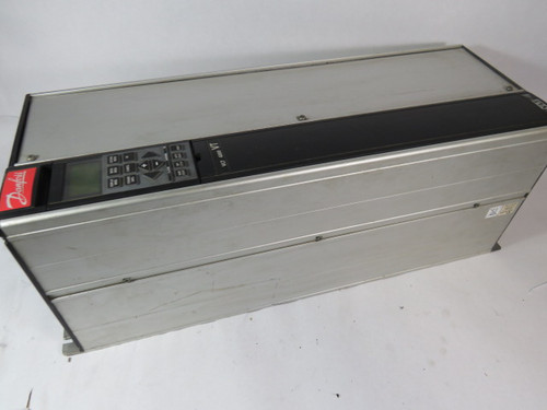 Danfoss VLT-4000 Adjustable Frequency Drive 20HP 200-240V 59.2A 50-60Hz  USED