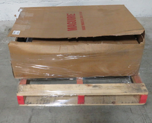 Maguire GHL-05-1 Glass-Vu Loader 5lbs Capacity BROKEN MOUNT/BOX DAMAGE NEW