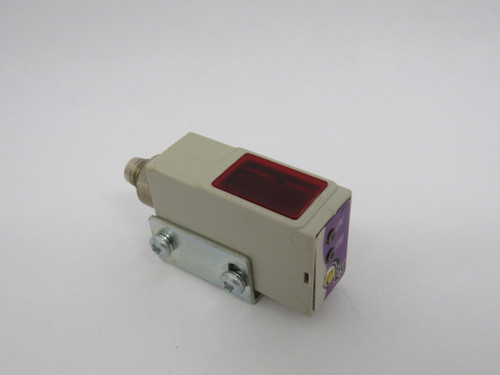 IMO QXP/A0-2F Photoelectric Sensor w/Bracket 10.8-30VDC SHELF WEAR NOP