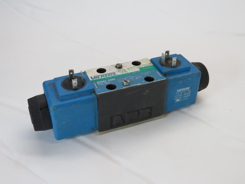 Vickers DG4V-3S-6C-M-U-B5-60 Solenoid Valve 110V@50Hz 120V@60Hz CHIPPED USED