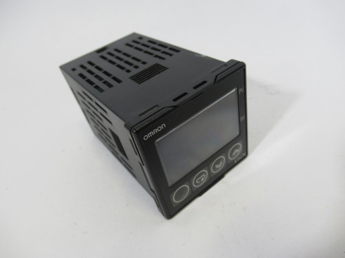 Omron E5CN-R2TU Temperature Controller 100-240VAC *Scratched Screen* USED