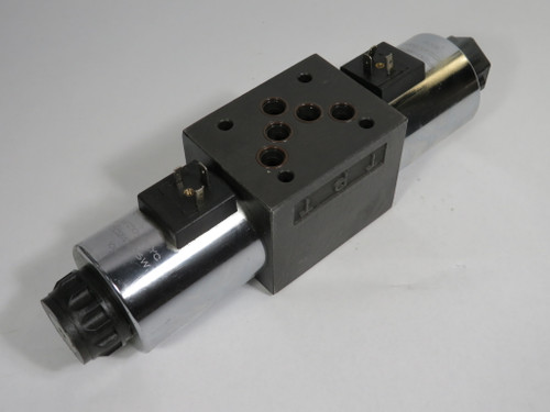 CTI CT-G03-C3-D2-N Directional Control Valve 24VDC 36W 3/8" USED