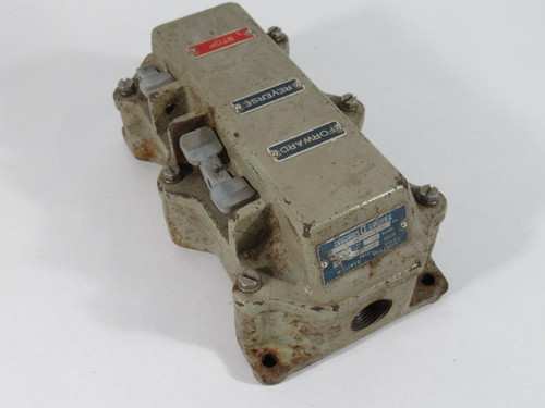 Square D 9001-GW301 Control Station Ser A 600V CSA Enclosure 4-5 USED