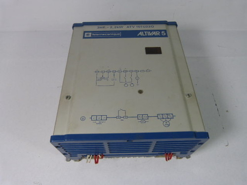 Telemecanique ATV 151U22Q Altivar 5 AC Drive 3Ph 3Hp  AS IS