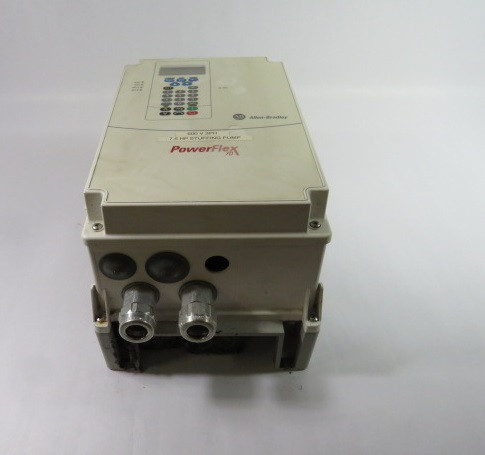 Allen-Bradley 20AE9P0C3AYNNNC0 Series A AC Drive  USED