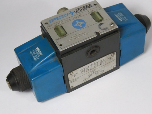 Vickers DG4S4L-010C-110AC50-50UG Directional Control Valve Missing Screws  USED