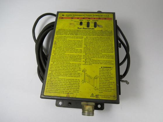 STI LCC-FB-DC2-U Controller 115-120VAC 1.25-2.5A 24VDC   USED
