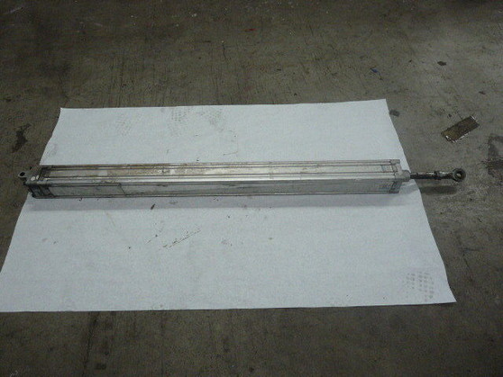Festo 163430 DNC-80-1170-PPV-A-50K8 Cylinder 80mm Piston 1170mm Stroke USED