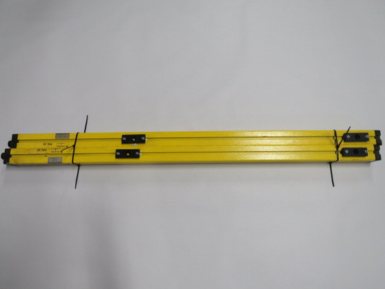 Allen-Bradley 440L Light Curtain Transmitter & Receiver 24V 6/9W USED