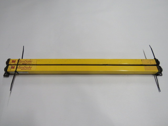 STI MS4328B Light Curtain Transmitter & Receiver 0.3-9m Range USED