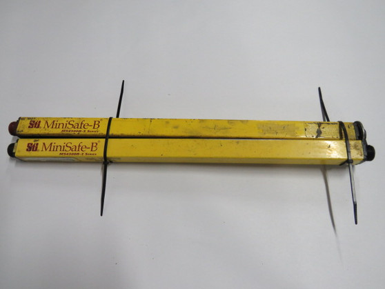 STI MS4320B-2 Light Curtain Transmitter & Receiver 0.3-9m Range USED