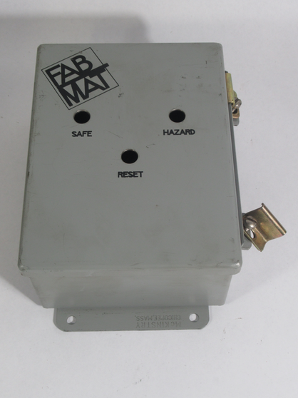 FabMat ISB-FM-CTR Control Box 120/240V No Button/SHELF WEAR USED