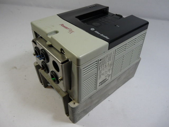 Allen-Bradley 20AB6P8A0AYNNNNN AC Drive SER A MISSING KEYPAD & SCREW  USED