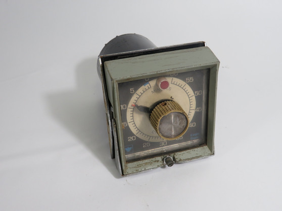 Eagle Signal HP56A6 Cycle-Flex Timer 0-60 Minutes 120V 60HZ *Rust* USED