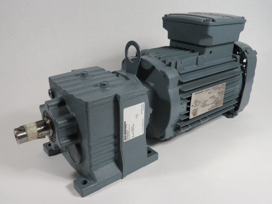 Sew-Eurodrive AC Gearmotor 8.63:1 26Nm 1.5HP 3485/404RPM SHELF WEAR USED