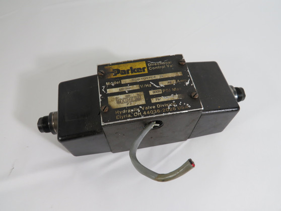 Parker D3W4CNYC4-14 Directional Control Valve 120V@60Hz *No Knobs on Coils* USED