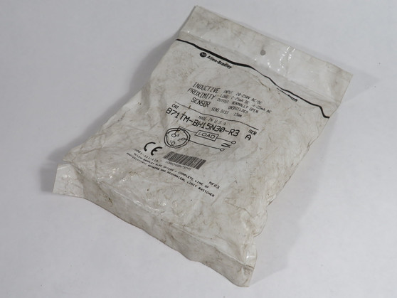 Allen-Bradley 871TM-BH15N30-R3 Proximity Switch 20-250VAC/DC BAG DAMAGE NWB