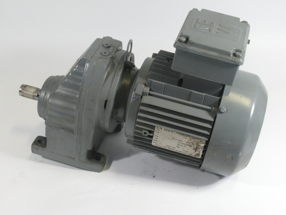 Sew-Eurodrive 2HP 595RPM 330/575V TEFC C/W Gear Reducer 2.89:1 Ratio USED