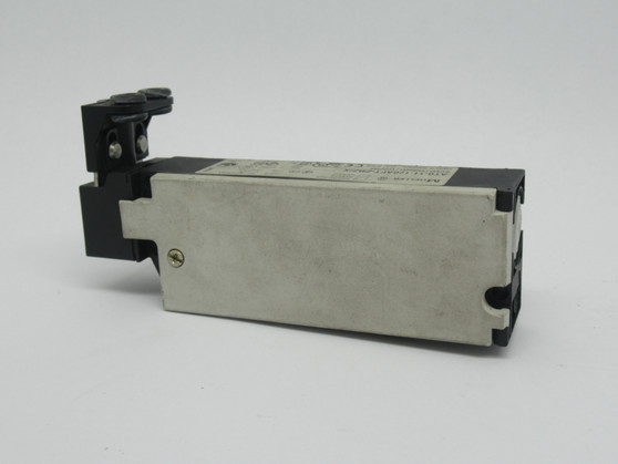 Moeller AT0-11-120AFT-ZBZ/X Safety Interlock Switch 1NO/1NC 120V 50/60Hz USED