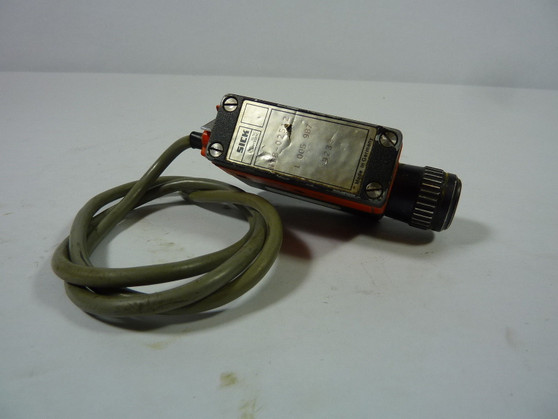 Sick NT8-02512 Registration Control Scanner SHELF WEAR/CUT CABLE USED